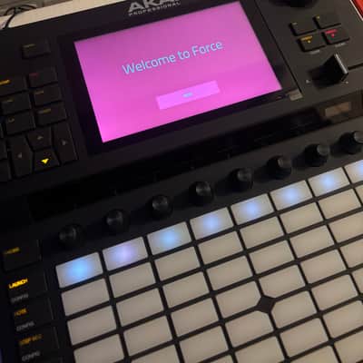 Akai Force Standalone Music Production / DJ Performance System 2019 - Black image 10