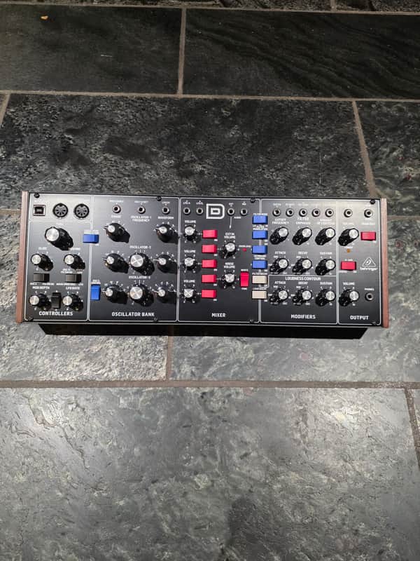 Behringer Model D Analog Synthesizer