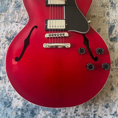 Gibson ES-135 2003 - Cherry image 4