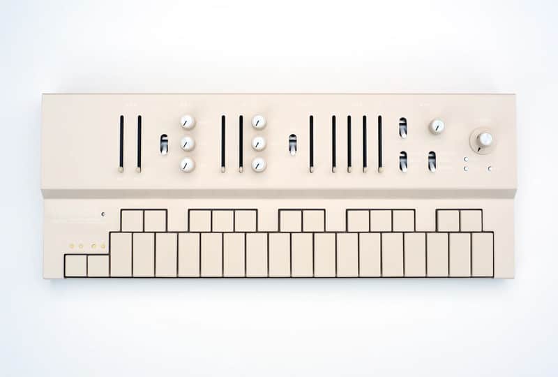 Vongon REPLAY polyphonic synthesizer with multi-mode arpeggiator image 1