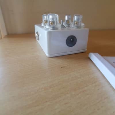 Paul Cochrane Timmy V2 Overdrive 2010s - Various white image 4