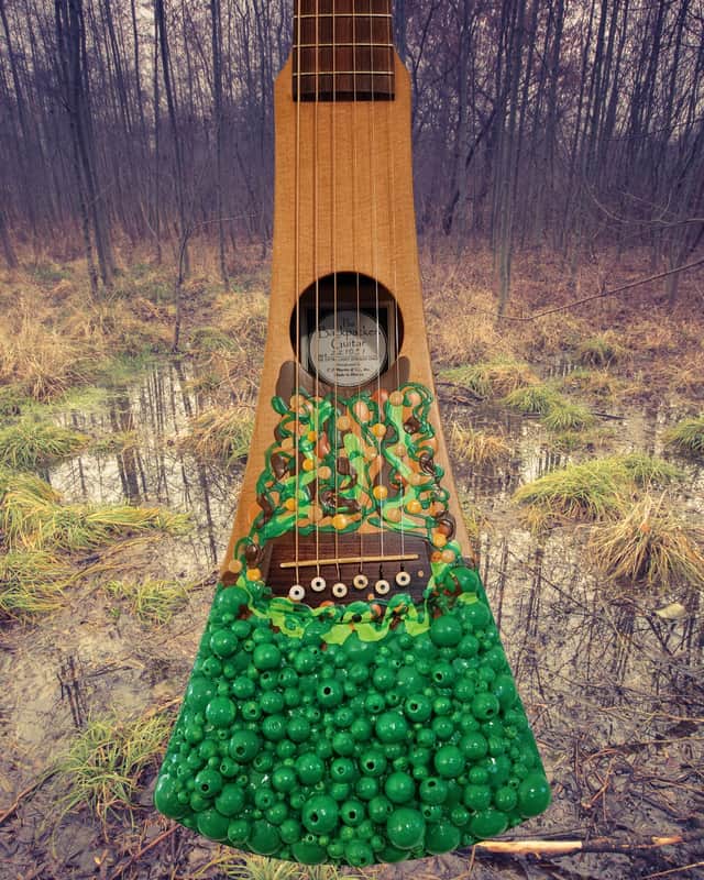 Martin Backpacker Glow In-The-Dark "Swamp Gas" Edition imagen 1