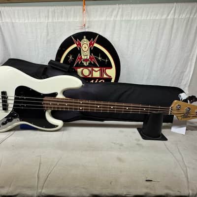 Fender American Performer Jazz Bass 4-string J-Bass with Gig Bag 2019 - Arctic White / Rosewood fingerboard image 1