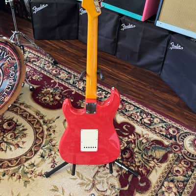 Fender American Vintage II '61 Stratocaster 2022 - Present - Fiesta Red image 2