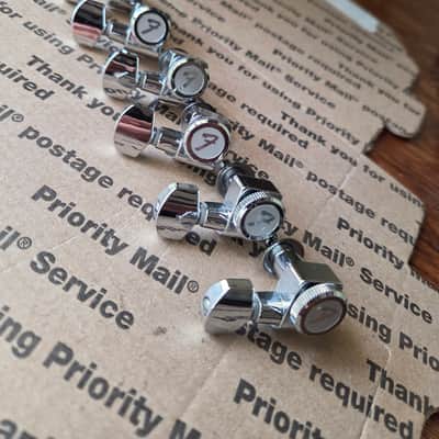 Fender Locking Guitar Tuners, (High E, B, or G Keys), Polished Chrome (each) 2016 - Chrome image 2