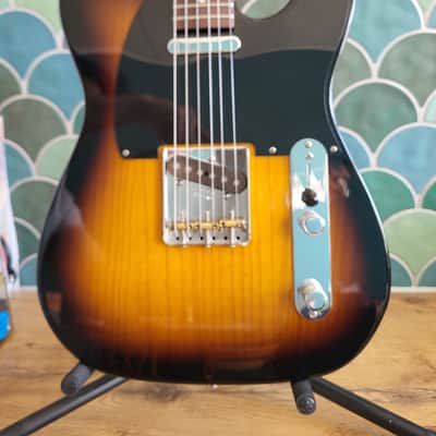 Fender Classic Player Baja Telecaster 2012 - 2018 - 2-Color Sunburst image 2