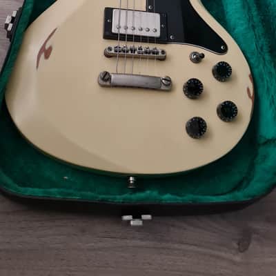 Washburn Idol WI64V 2007 - Worn image 1