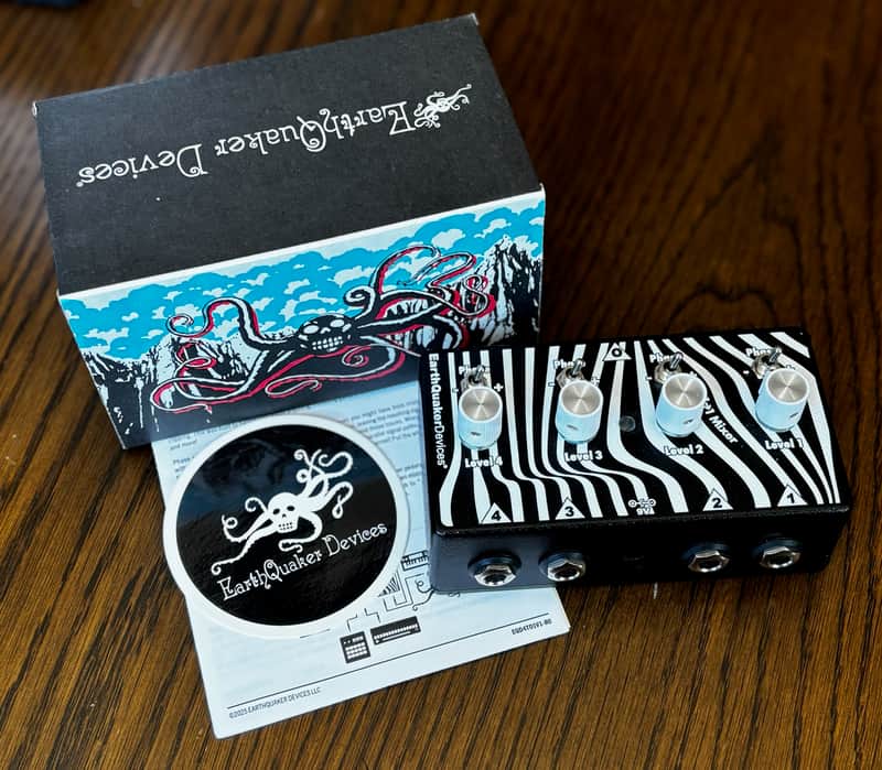 EarthQuaker Devices Four to One Mixer