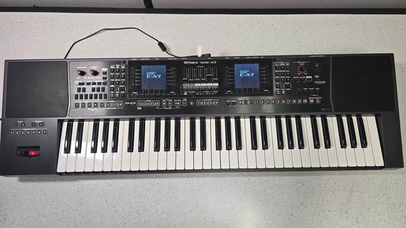 Roland E-A7 Arranger Keyboard(Used) image 1