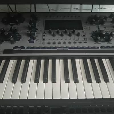 Alesis A6 Andromeda 61-Key Polyphonic Analog Synthesizer 2000s - Black image 2