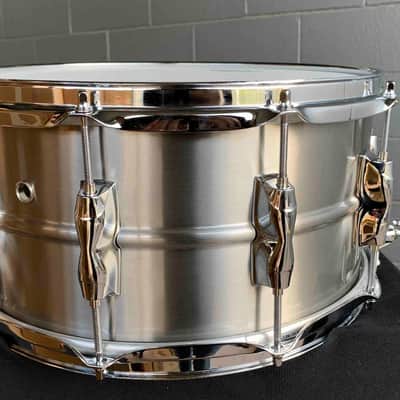 Yamaha RLS-1470 Recording Custom 7x14 Stainless Steel Snare Drum image 6