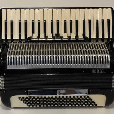 Moreschi Piano Accordion LMMH (41 Key/120 Bass) Made In Italy W/ Hardcase image 2