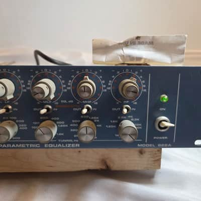 Orban 622A Dual-Channel 4-Band Parametric Equalizer 1990s - Blue image 2