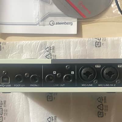 YAMAHA Steinberg CI2 (USB) – Audio Interface & Cubase Controller image 2