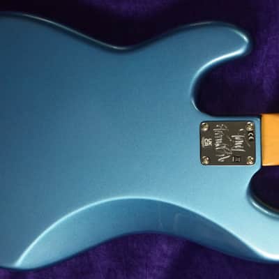 Fender Tony Franklin Unlined Fretless Precision, Lake Placid Blue / Ebony image 5