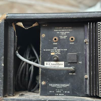 1970s Ampeg V-6B 120 Watt Solid-State Bass Head image 5