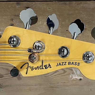 Fender American Elite Jazz Bass with Rosewood Fretboard 2016 - 2019 - 3-Color Sunburst image 3