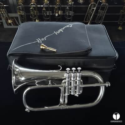 Couesnon Bb flugelhorn Made in France Giardinelli mouthpiece case GAMONBRASS image 4