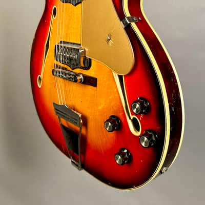 Fender Coronado II 1967 - Sunburst image 9