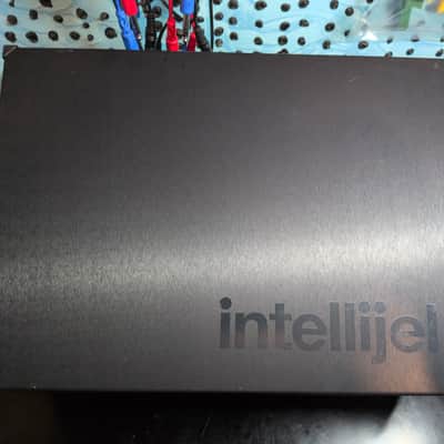 Intellijel 7U 84HP Stealth Black Powered Eurorack Synth Performance Case - Black image 19