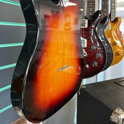 Fender FSR American Vintage '72 Tele Thinline 3-Colour Sunburst 2014 Electric Guitar image 11