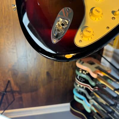 Fender American Professional Stratocaster 2018 - Sunburst image 8