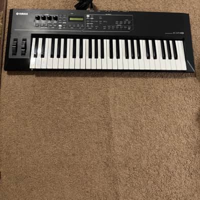 Yamaha  KX49 MIDI controller keyboard image 2
