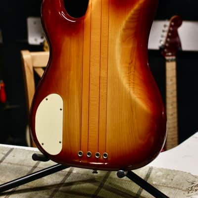 Fernandes FPM-70 Neck-Through Precision Bass; Burst; Amazing woods! image 4