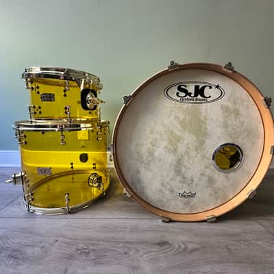 SJC Custom Acrylic 3-Piece Drum Kit – Yellow Acrylic w/ Brass Hardware (22/12/16) image 3