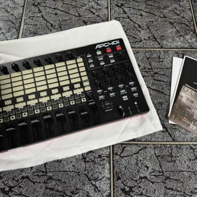 Akai APC40 MKII image 2