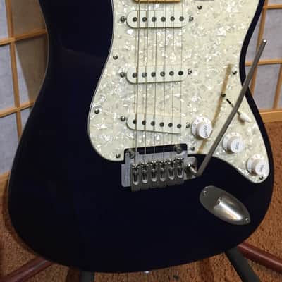 1994 WASHBURN USA SILVERADO STRAT GUITAR RARE EXCELLENT image 2