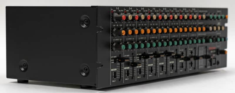 TASCAM MM-200 16-Channel Keyboard / Line Mixer Rackmount | Reverb UK