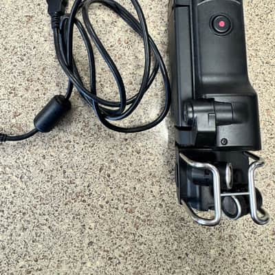 Zoom Q8 HD Handy Video Recorder 2010s - Black image 5