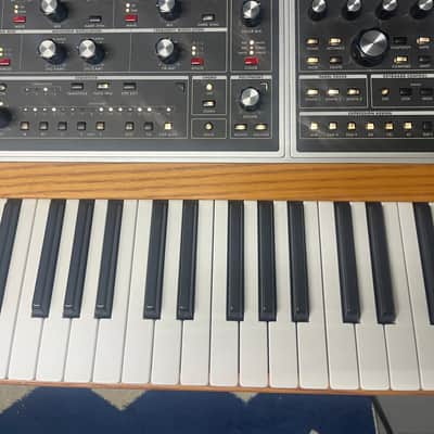 Moog One 8-Voice 61-Key Polyphonic Analog Synthesizer 2018 - Present - Black/Ash image 2