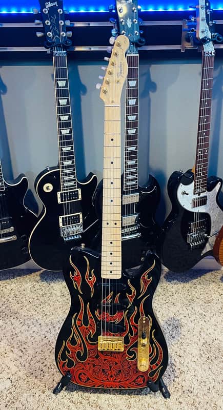 Fender James Burton Artist Series Signature Telecaster 2007 - Present - Red Paisley Flames
