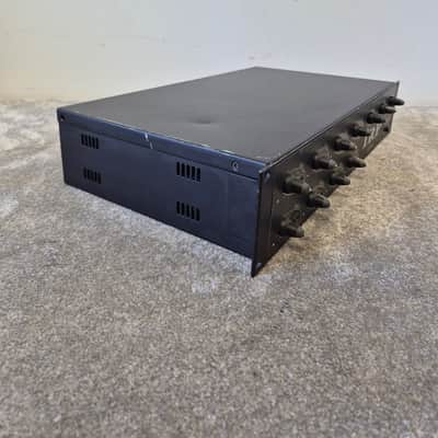 IRP AM4080 - 8 Channel Mixer - Fair image 4