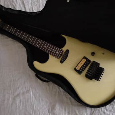ESP Made 1986 Japan Kramer EK-1BF Gorgeous White, Clean, RARE Original Leather Gigbag! image 3