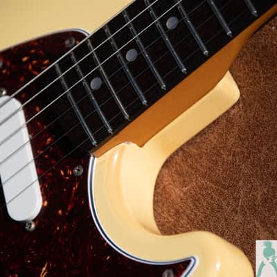 199's Fender MG-69 Mustang Reissue - w Vintage 60's Tone Cap & CTS Pots! - Crafted in Japan - Pro Set Up w Perfect Frets/Action/Intonation! - Tons of Mojo image 16
