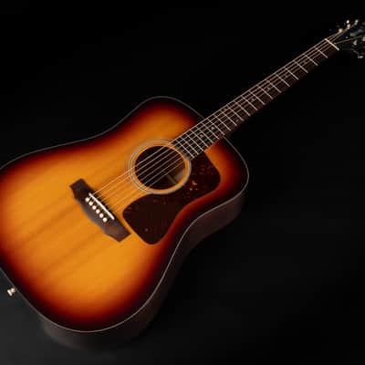 2021 Guild USA D-40 Traditional - Antique Burst Nitro | USA All Solid Dreadnought Acoustic Guitar Adirondack Red Spruce Bracing African Mahogany Back & Sides | CoA OHSC image 5