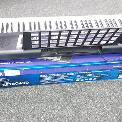 YAMAHA YPT-210 PORTABLE KEYBOARD, Inc: Box, Manual and Music Rest (SN:WBQO06767) image 3