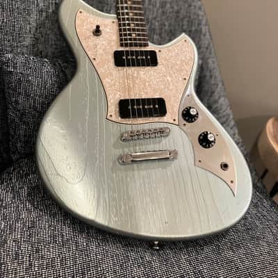 Novo Serus P2 2022 Ice Blue Metallic image 2