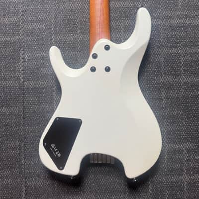 Ibanez ICHI10-VWM Ichika Nito Signature Quest 2021 Vintage White Matte image 3