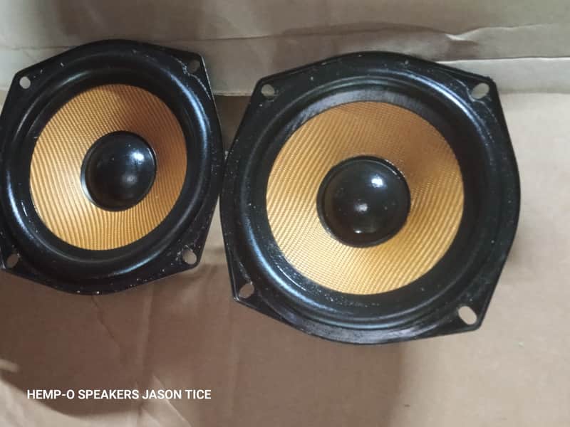 5.25" SPEAKER WOOFER  PAIR KEVLAR CONES 4 OHM 50 WATT image 1