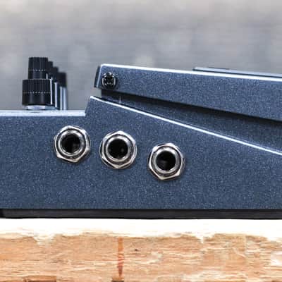 Boss IR-2 Amp & Cabinet Premium Amp Emulator and Cabinet IR Loader Effect Pedal image 6