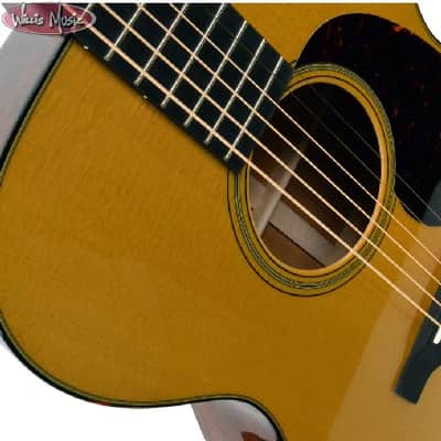 Martin Standard Series 000-18  - Natural image 3