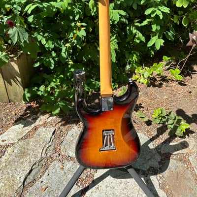 2018 Fender American Original ’60s Stratocaster electric guitar w/case image 6