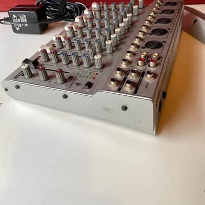 Behringer Eurorack UB1002 10-Input 2-Bus Mixer image 5