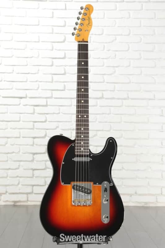 Fender American Professional Classic Telecaster Electric Guitar - 3-color Sunburst (TeleAPCRSBd1)