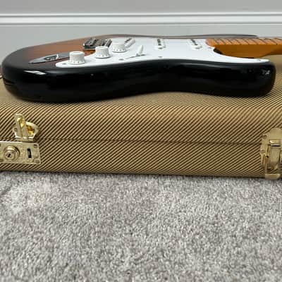 Fender 70th Anniversary American Vintage II '54 Stratocaster 2024 - 2-Color Sunburst image 11