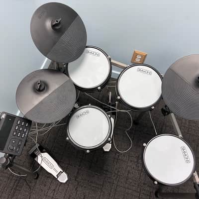 Simmons Titan 20 Electronic Drum Kit With Mesh Pads & Bluetooth Regular image 2